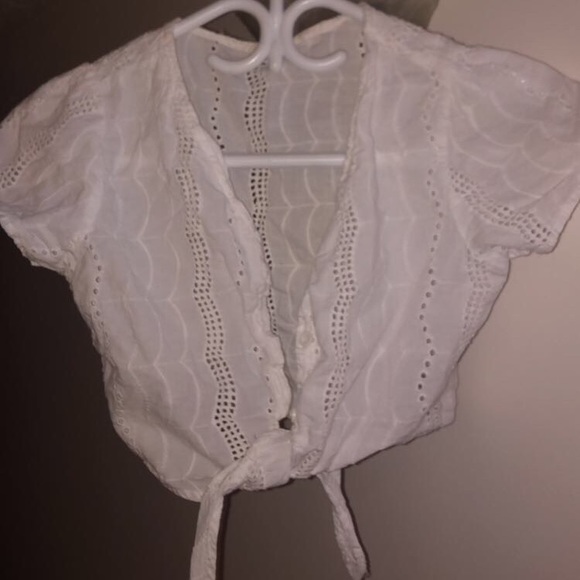 Crop top - Picture 1 of 1